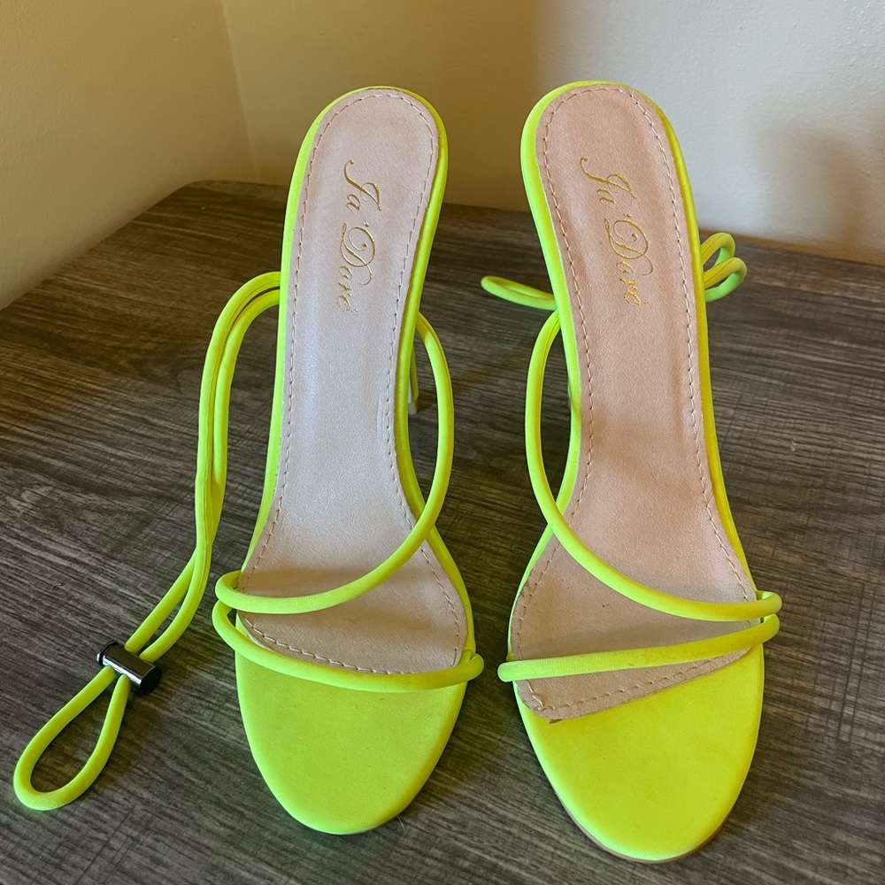 Bought by husband online. Wrong size.